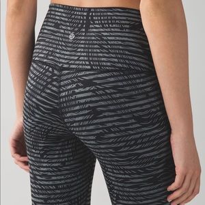 Lululemon Wunder Under Crop II (Roll Down)